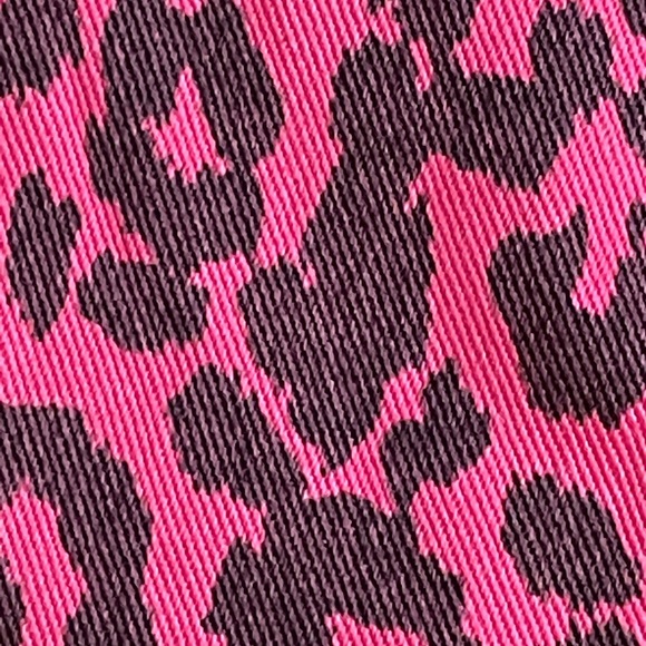 Tripp NYC Pink Animal Print Capri Pants, Size 9 Juniors - Picture 2 of 11